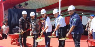 Menkes RI Didampingi Gubernur Sultra Letakkan Batu Pertama Pembangunan RS Tipe C Buton Tengah