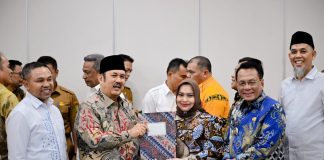 Bersama Gubernur Riau dan Kepala Daerah Se Riau, Bupati Kasmarni Audiensi ke Bappenas Republik Indonesia