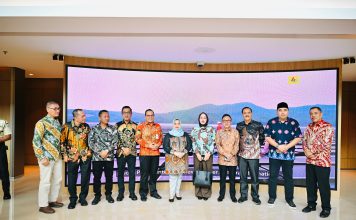 Bupati Kasmarni Perjuangkan Listrik Masuk ke Seluruh Desa Kabupaten Bengkalis dan hidup 24 jam