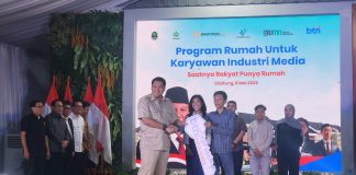 Serahkan Kunci Rumah Subsidi, Menteri PKP : Program Ini Bukan untuk Membungkam Wartawan