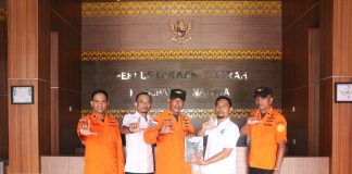 Kantor SAR Natuna Dukung Gerakan Literasi Nasional Lewat Donasi Buku “SAR Goes To School”