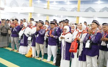 Bupati Bengkalis Lepas 167 Jamaah Calon Haji Kloter 12 Menuju Embarkasi Batam