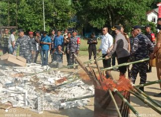 Tegas Berantas Rokok Ilegal, Bupati Anambas Apresiasi Sinergi Lanal Tarempa dan Bea Cukai