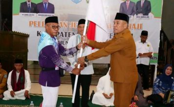 Pelepasan 35 Calon Jemaah Haji Buton Tengah, Ini Pesan Wabup Adam Basan