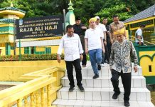Menapaki Jejak Peradaban Melayu, Ketua DPD RI Kunjungi Pulau Penyengat Bersama Gubernur Kepri