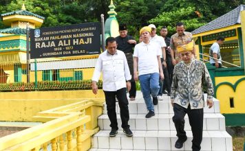 Menapaki Jejak Peradaban Melayu, Ketua DPD RI Kunjungi Pulau Penyengat Bersama Gubernur Kepri