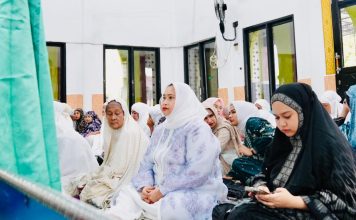Rayakan Idul Adha di Muara Basung, Kasmarni Ajak Warga Saling Peduli dan Saling Menguatkan