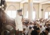 Bupati Al-Farlaky Laksanakan Shalat Idul Adha di Masjid Agung Darussalihin Idi