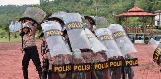 Polres Lingga Gelar Latihan Dalmas, Tingkatkan Kesiapsiagaan Personel Hadapi Potensi Unjuk Rasa