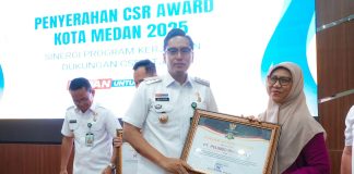 Rico Waas Beri CSR Award pada Perusahaan Terbanyak Salurkan CSR