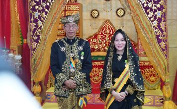 Kepala dan Wakil Kepala BP Batam Resmi Ditabalkan Gelar Adat oleh LAM Kepri Kota Batam