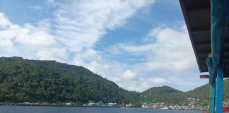 Pagi yang Damai di Pelabuhan Tarempa, Simfoni Kehidupan di Jantung Anambas