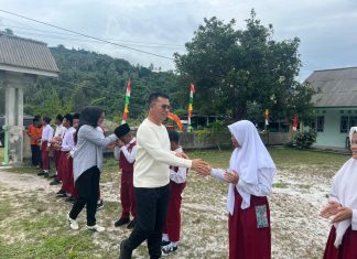 Peduli Pendidikan, Bupati Aneng Selamatkan MTS Al Maarif di Kecamatan Jemaja dari Penutupan