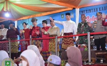Hadiri Pelepasan Pawai Takbir Idul Adha 1446 H, Waka II: DPRD Dukung Penuh Tradisi Keagamaan di Kab. Bengkalis
