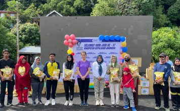 Jelang HUT Anambas ke-17, Sinta Aneng Tebar Semangat Kebersamaan Lewat 50 Paket Beras Premium