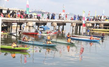 Semarak Hari Bhayangkara ke-79, Polda Kepri Meriahkan Tanjung Riau dengan Lomba Dayung Sampan dan Ketinting