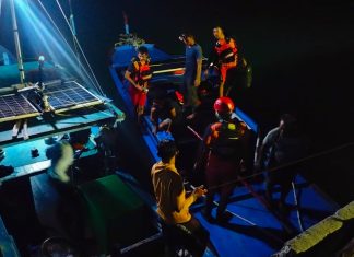 Tim SAR Gabungan Berhasil Evakuasi Dua Nelayan yang Mengalami Kerusakan Mesin di Perairan Pulau Laut Natuna