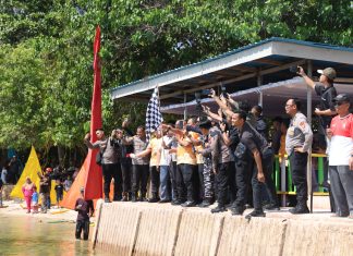 Mengayuh Budaya, Menjaga Warisan, Lomba Perahu Jong Meriahkan Hari Bhayangkara ke-79 di Batam