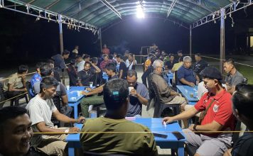 Sambut HUT Bhayangkara ke-79, Polsek Pulau Laut Gelar Lomba Gaplek Meriahkan Malam Warga