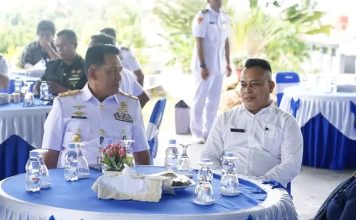 Bupati Lingga Hadiri Ramah Tamah Sertijab Komandan Lanal Dabo Singkep