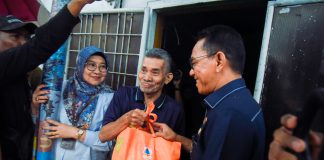 Wakil Walikota Medan Serahkan Bantuan ke Korban Puting Beliung