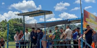 Terobos Pedalaman, Bupati Al-Farlaky Serahkan Getek Penyeberangan di Simpang Jernih