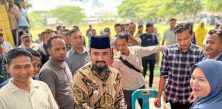 Bupati Al- Farlaky Launching Bantuan Pangan Beras: 43.481 KK Terima Jatah 20 Kg