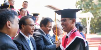 Amsakar Achmad Raih Gelar Doktor Ilmu Pemerintahan di IPDN : Berikan Kontribusi Terbaik Bagi Batam