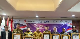 Puluhan Tokoh Nasional Raih Anugerah Sahabat Pers dan Pin Emas Dalam Konvensi Nasional SMSI