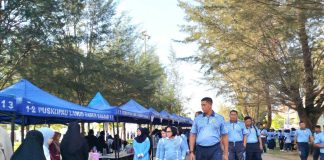 Lanud Raden Sadjad Gelar Bazar UMKM di Pantai Piwang Natuna Sambut Hari Bakti ke-78 TNI AU