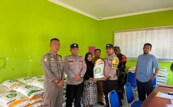Polri Dukung Program Ketahanan Pangan, Briptu Zamriludin Pastikan Bantuan Tepat Sasaran di Senayang