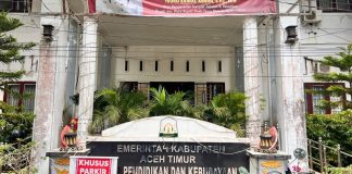 Dinas Pendidikan Dikepung Diktator: Bupati Harus Bertindak!