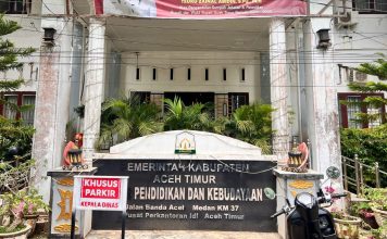 Dinas Pendidikan Dikepung Diktator: Bupati Harus Bertindak!
