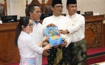Wali Kota Batam Sampaikan KUA/PPAS APBD 2026 dalam Rapat Paripurna DPRD