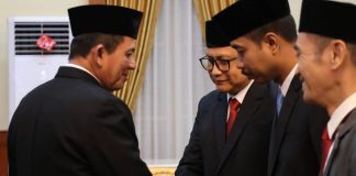 Ansar Ahmad Lantik Direksi dan Komisaris BUMD Kepri, Dorong Optimalisasi PAD