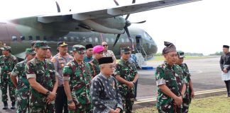 Kapolres Lingga Sambut Dankodiklat TNI di Pantai Todak, Tinjau Kesiapan Latgabma Super Garuda Shield 2025