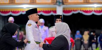 Bupati Kasmarni Kukuhkan 36 Anggota Paskibraka HUT Ke-80 RI Kabupaten Bengkalis