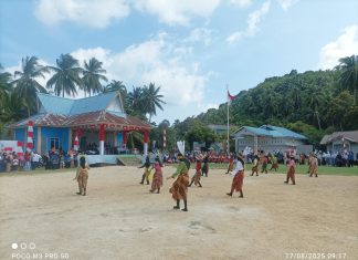 Semarak HUT RI ke-80, Pelajar SMPN 1 Siantan Timur Tampilkan Tari KolosalĀ