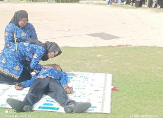 Atraksi Simulasi Bantuan Hidup Dasar Warnai Upacara HUT RI ke-80 di Kecamatan Siantan Timur