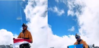 Anak Asli Anambas Kibarkan Bendera Indonesia dan Demokrat di Puncak Carstensz Pyramid
