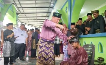 Desa Resun Pertahankan Tradisi Mandi Safar, Bupati Nizar: Warisan Leluhur yang Harus Dilestarikan
