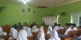 Polsek Daik Lingga Sosialisasi Bahaya Narkoba di Desa Duara, Sasar Pelajar SMP dan SMA
