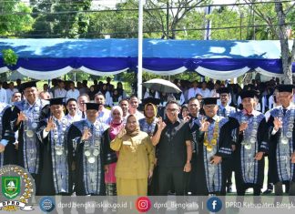 Dukung Pendidikan, DPRD Bengkalis Hadiri Pengukuhan Mahasiswa Baru Politeknik Negeri Bengkalis