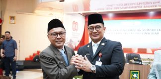 Hadiri Pelantikan Dan Pengambilan Sumpah Sekda Provinsi Riau, Bupati Ucapkan Selamat