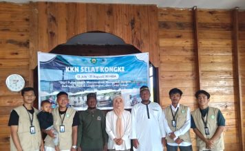 Kades Pena’ah Beri Salam Perpisahan Kepada Para Mahasiswa KKN BMH Batam