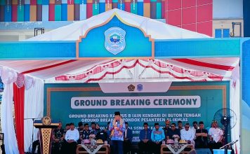 Kunjungan Kerja di Buteng, Menteri Agama RI Letakkan Batu Pertama Pembangunan Kampus B IAIN Kendari dan Ponpes Al-Ikhlas