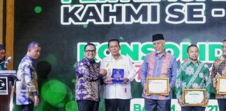 Gubernur Ansar Paparkan Konsep Permata Biru Ekonomi di Pertemuan KAHMI se-Sumatera