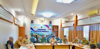 Bupati Ikuti Rakor Pengendalian Inflasi Secara Zoom Meeting Sekalilgus Pembahasan Isu Sosial Terkini