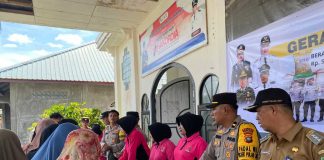 Polsek Pulau Laut Gelar Gerakan Pangan Murah di Desa Air Payang