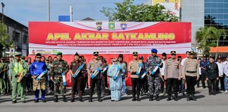 Hadiri Apel Akbar Satkamling, Bupati Kasmarni : Kebersamaan Dan Kepedulian Adalah Kunci